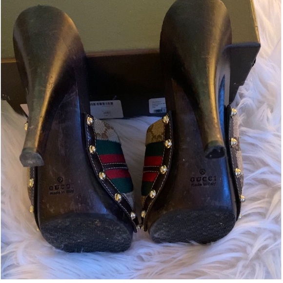 GUCCI
Beige/Ebony GG Canvas Vintage Web Horsebit Wood Mule Slide Sandals - Picture 14 of 17